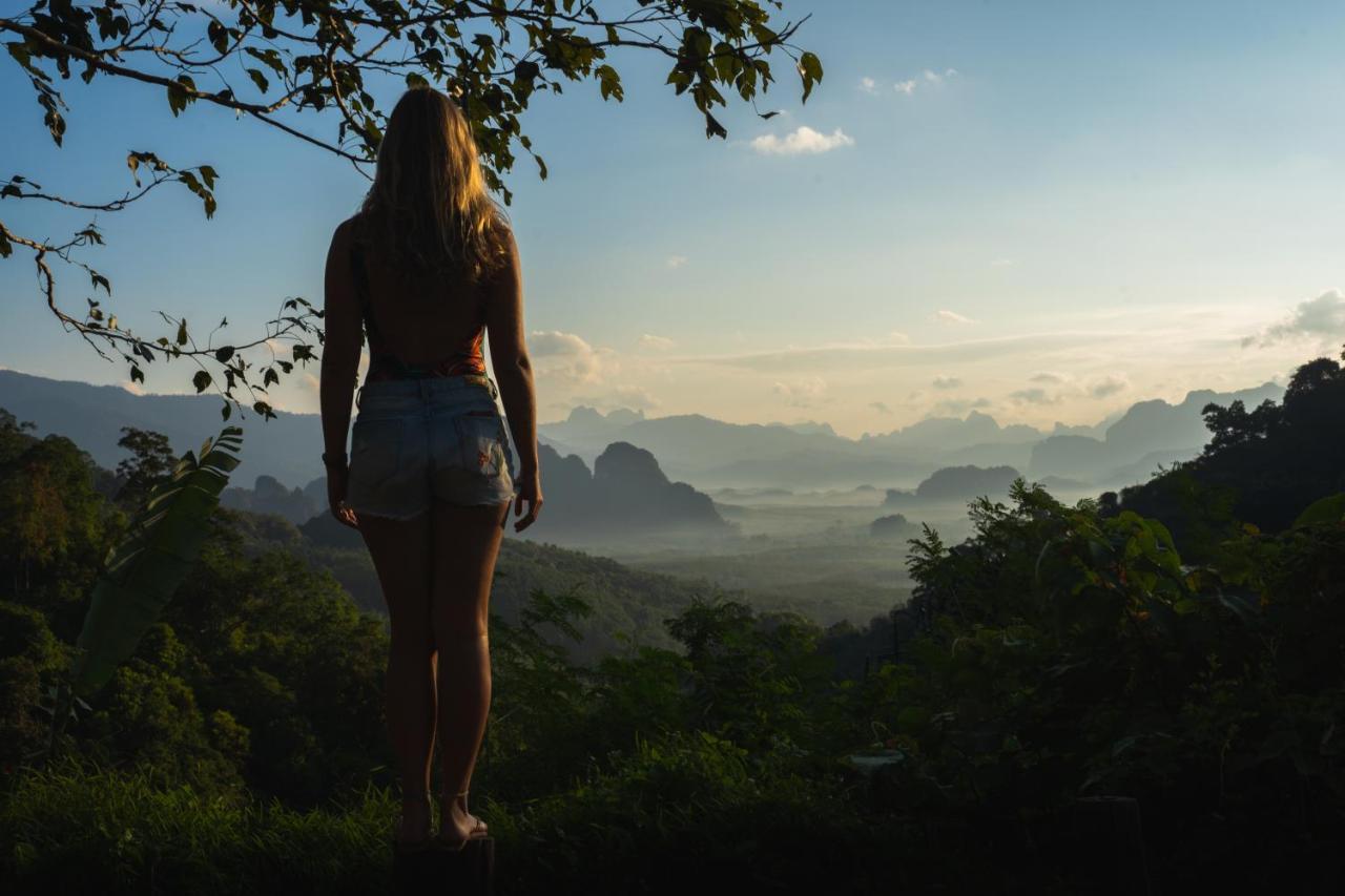 아워 정글 하우스  호텔 Khao Sok National Park 외부 사진